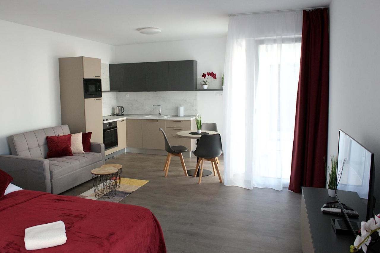 Apartman Greenbay Golf Trencin Exterior photo